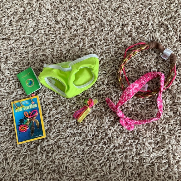 American girl doll Leah Clark Limited edition great condition with accessories - Picture 3 of 3